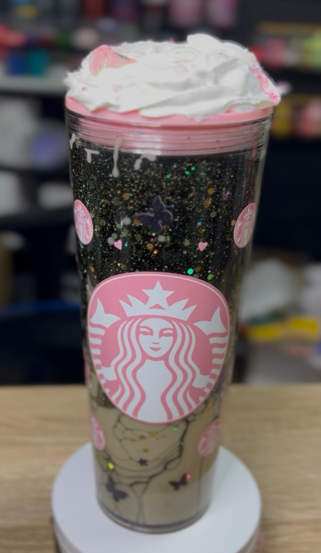 Starbucks 24oz lava with whip lid 🤩